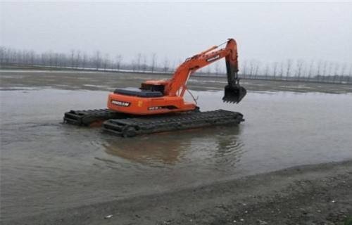 水陸挖掘機