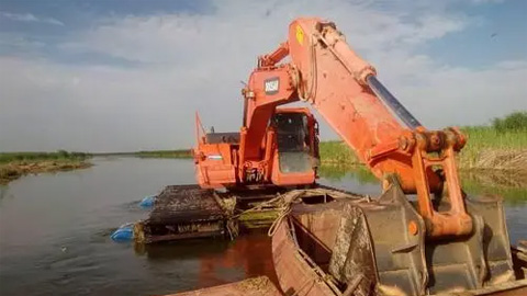 水陸挖掘機